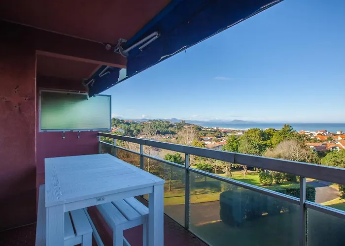 Guestready - Large Apartment With Swimming Pool Sea View